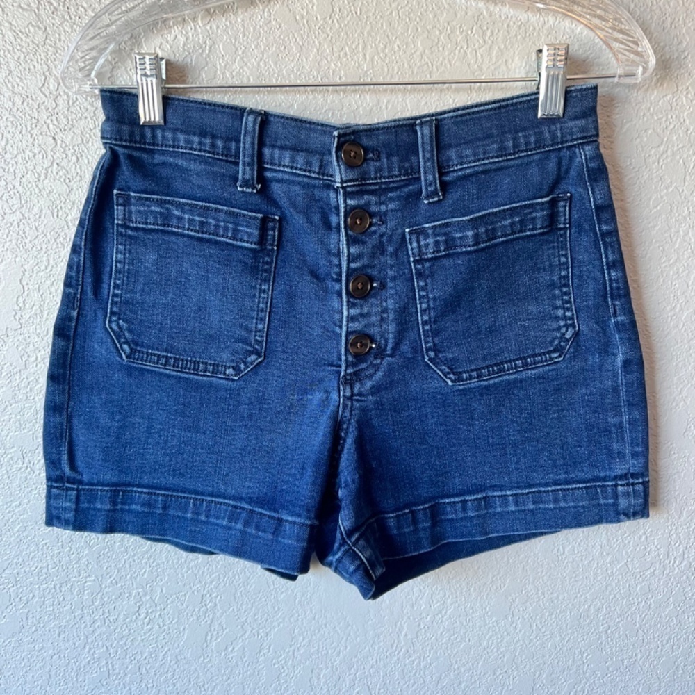 *FIRM PRICE* J. Crew button front denim shorts with front patch pockets sz 28 - Picture 2 of 9